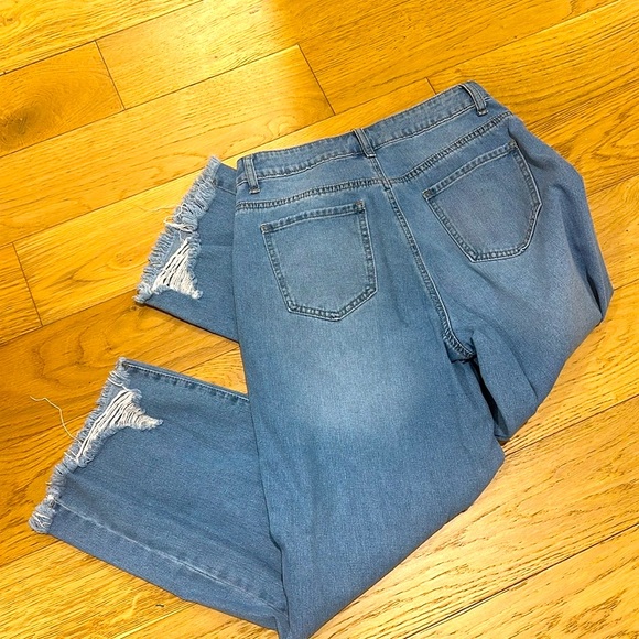 SHEIN Denim - Shein distressed jeans